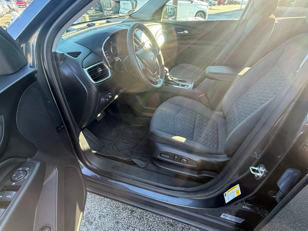 Used 2023 Chevrolet Equinox LT image 12