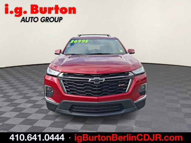 Used 2023 Chevrolet Traverse RS image 2