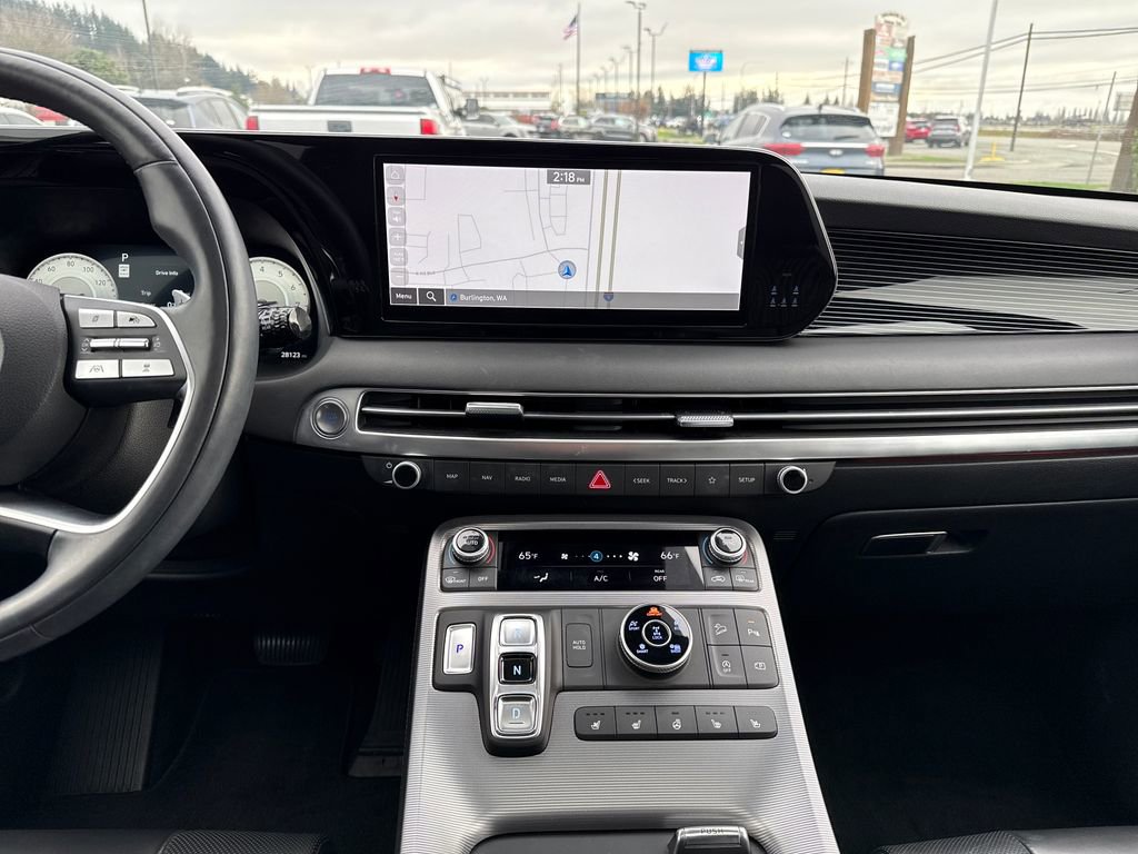 Used 2023 Hyundai Palisade Calligraphy image 38