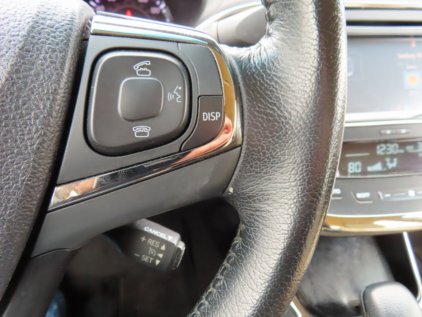 Used 2016 Toyota Avalon XLE Plus image 18