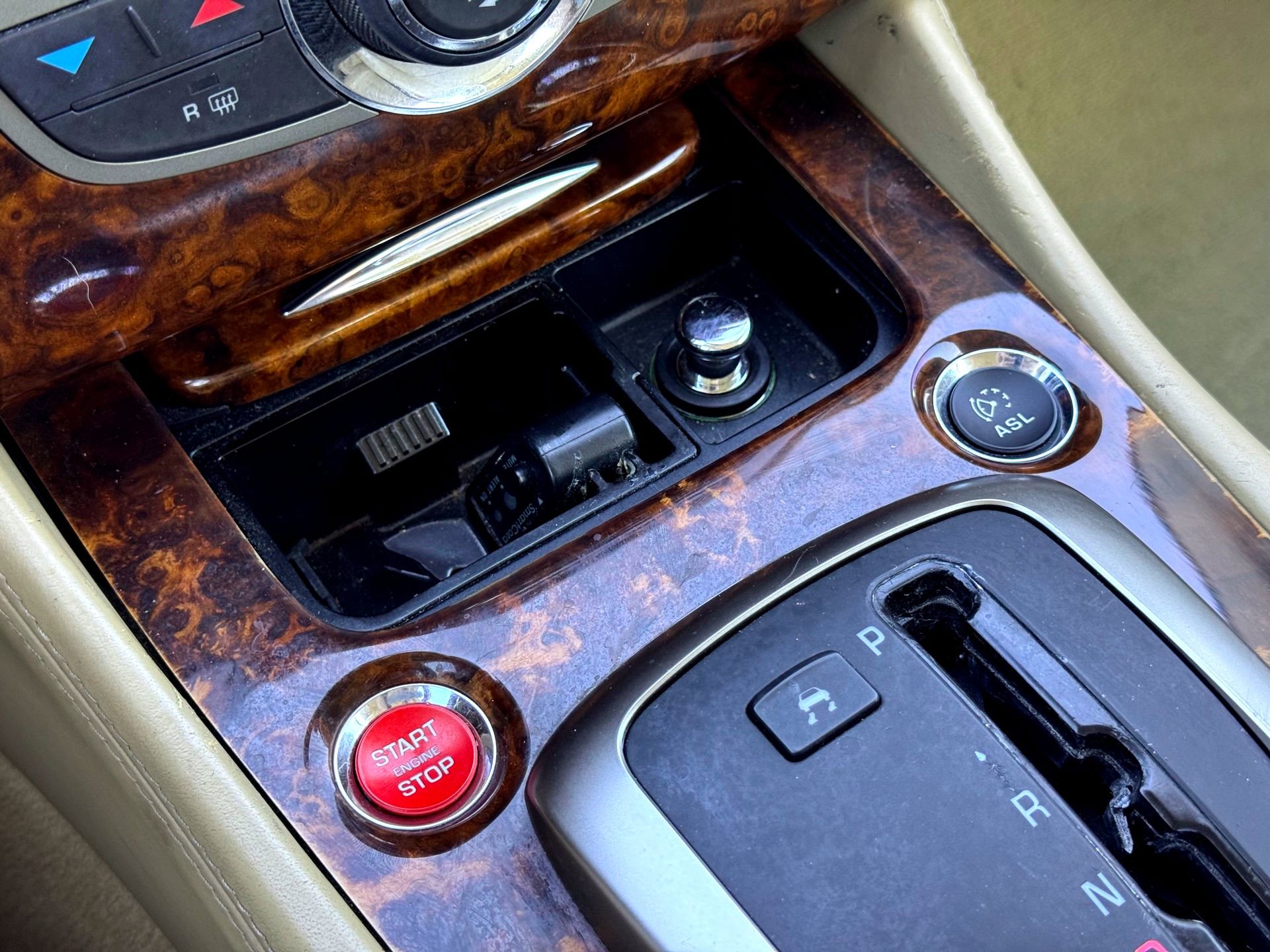 Used 2007 Jaguar XKR R image 33