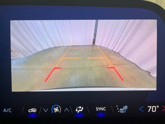 Used 2025 Chevrolet Traverse LT image 24