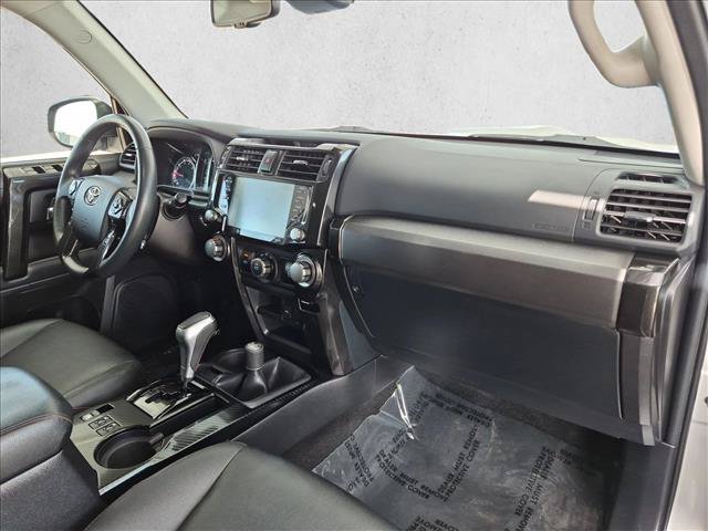 Used 2020 Toyota 4Runner TRD Off-Road Premium AWD/4WD image 22