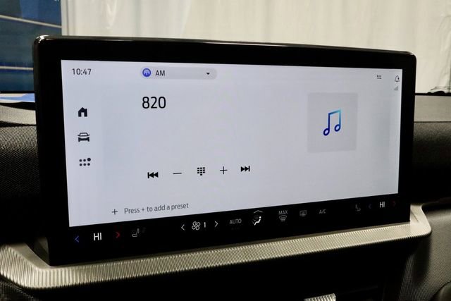 Used 2025 Ford Explorer ST-Line w/ ST-Line Street Pack image 3