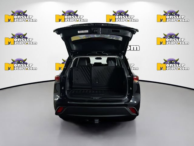 Used 2023 Toyota Highlander L image 26