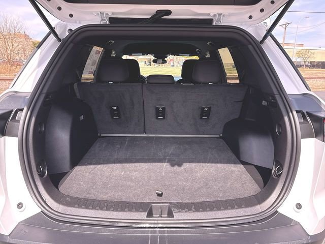 Used 2025 Chevrolet Equinox LT image 25