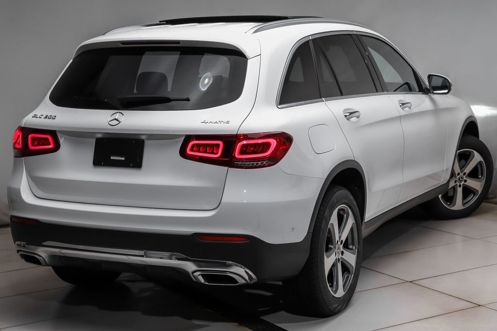 Certified 2022 Mercedes-Benz GLC 300 4MATIC image 3