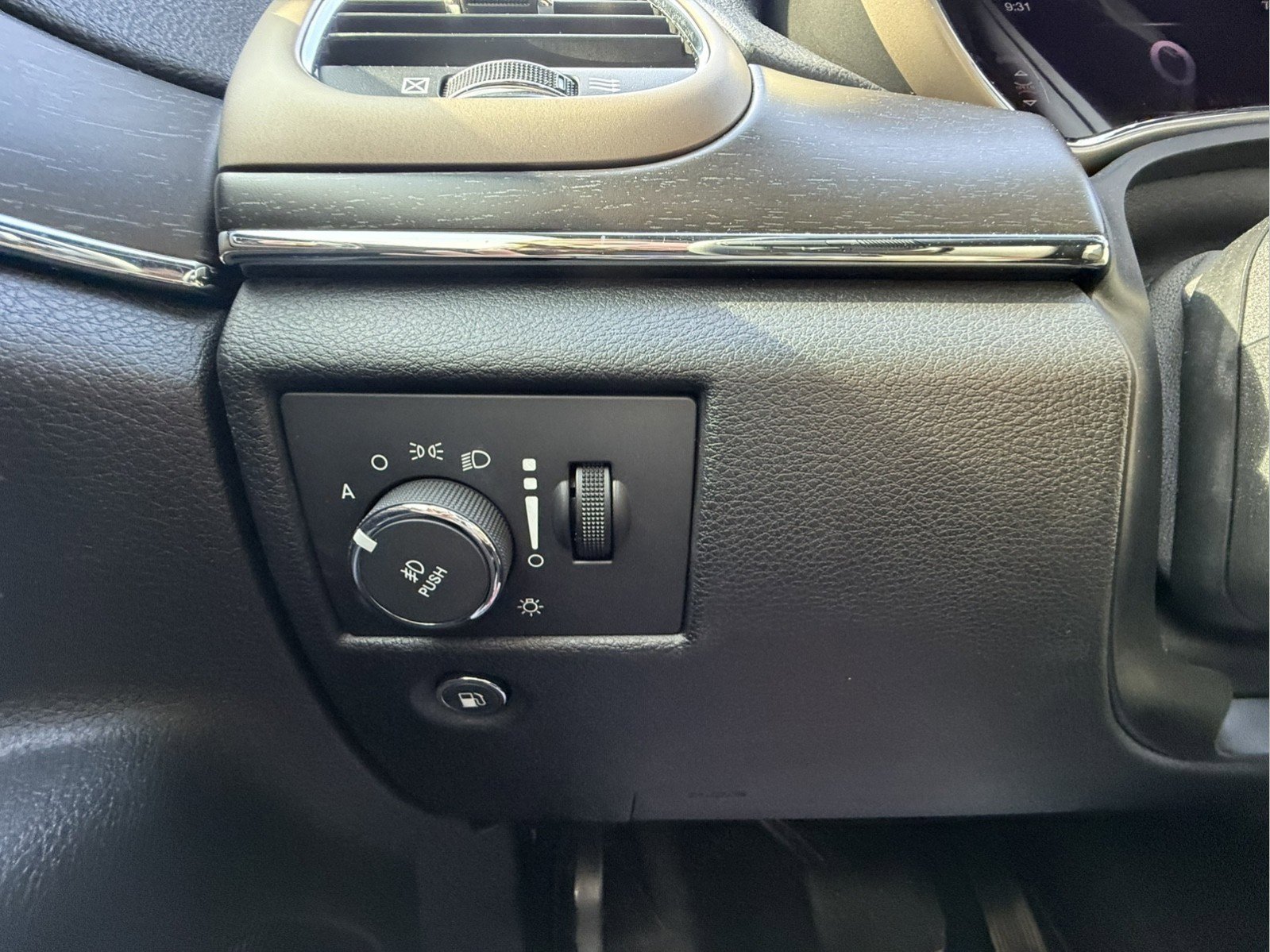 Used 2016 Jeep Grand Cherokee Limited image 26