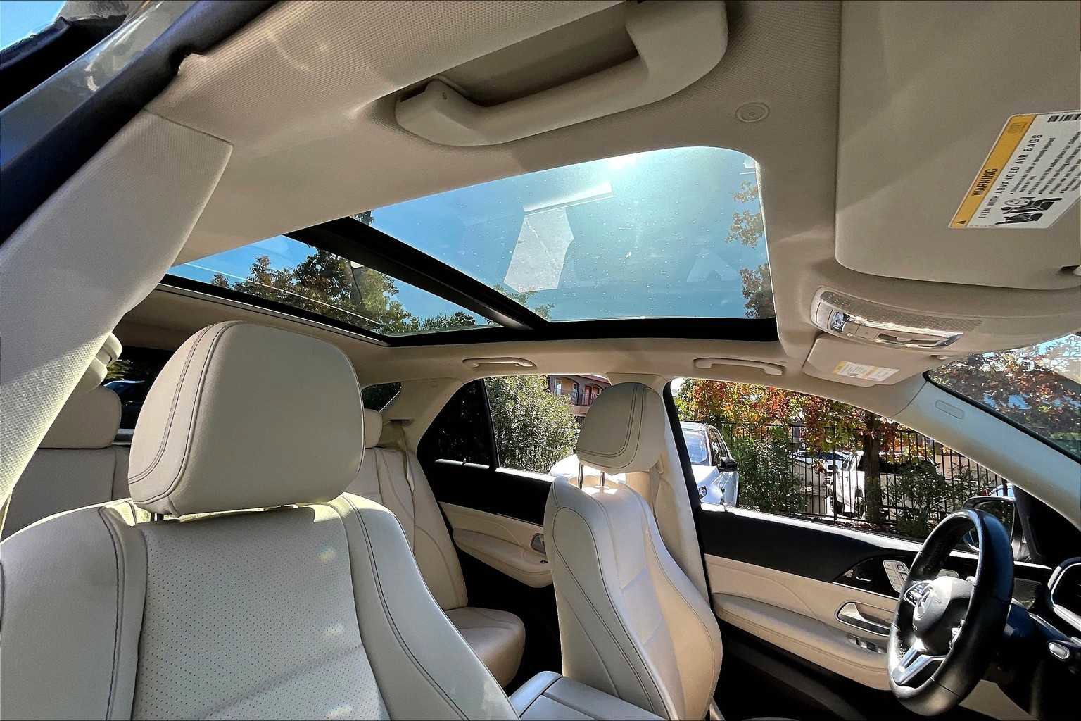 Used 2022 Mercedes-Benz GLE 350 4MATIC image 25