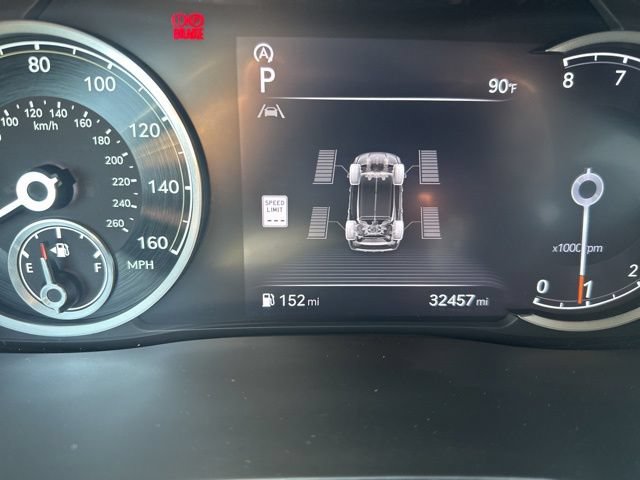 Used 2025 Genesis GV70 2.5T AWD/4WD image 19