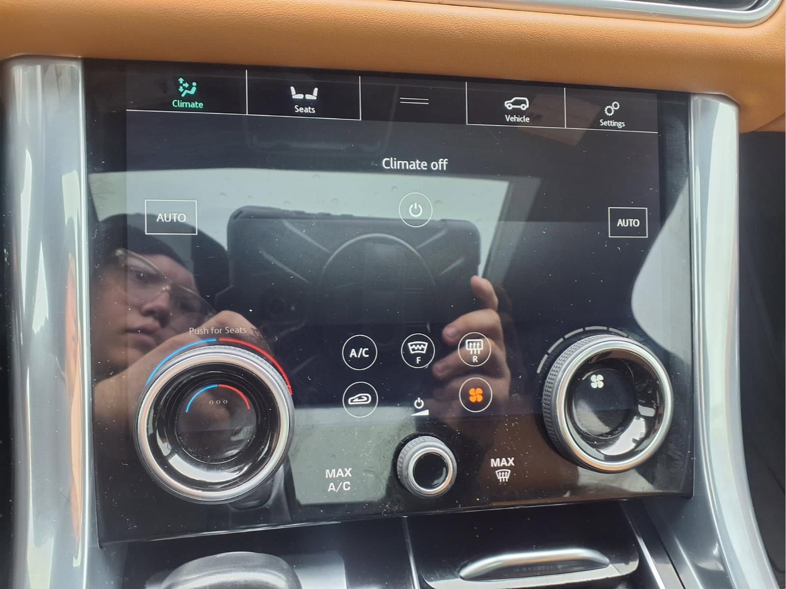 Used 2022 Land Rover Range Rover Sport HSE Dynamic image 8