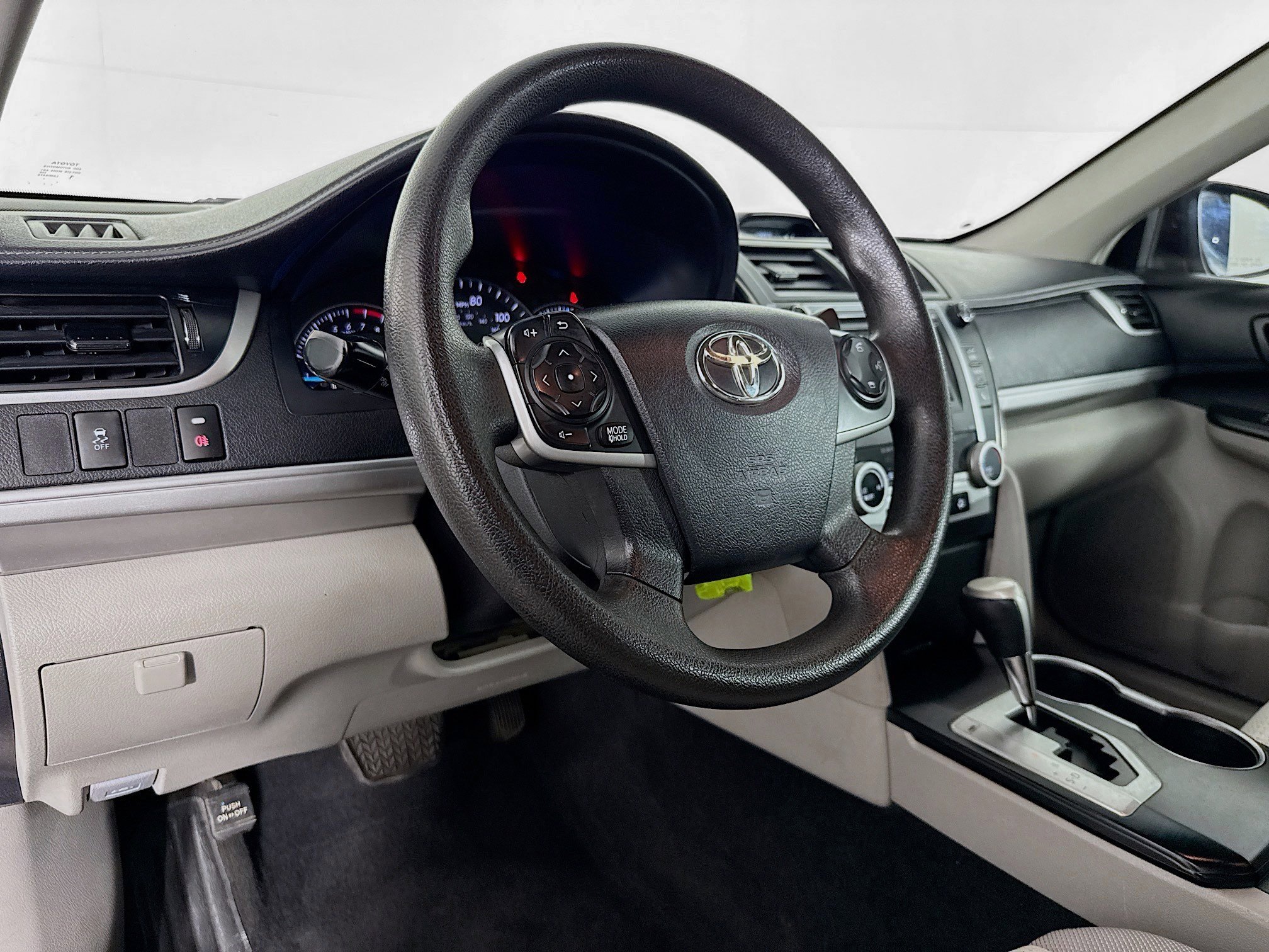 Used 2014 Toyota Camry SE image 20