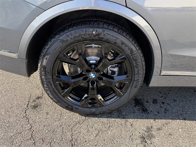 New 2026 BMW X7 xDrive40i w/ Premium Package image 17