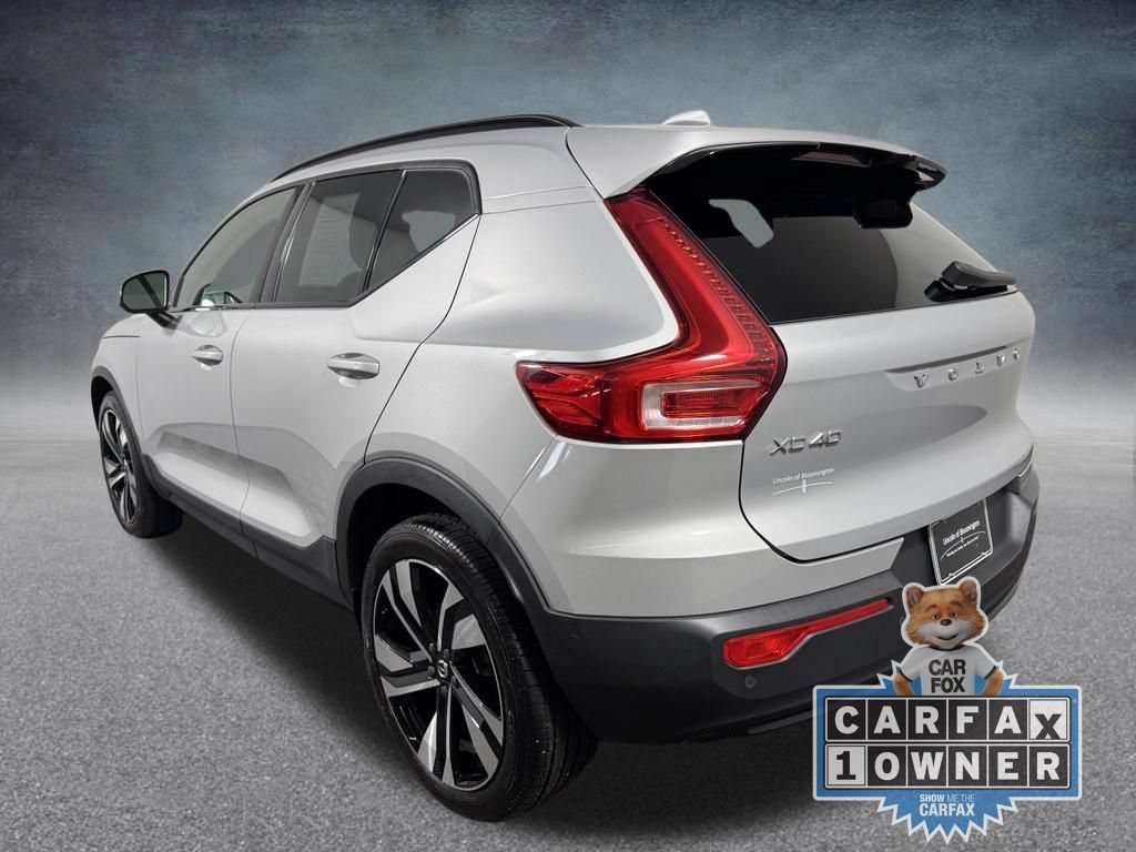 Used 2024 Volvo XC40 B5 Plus w/ Protection Package Premier AWD/4WD image 3