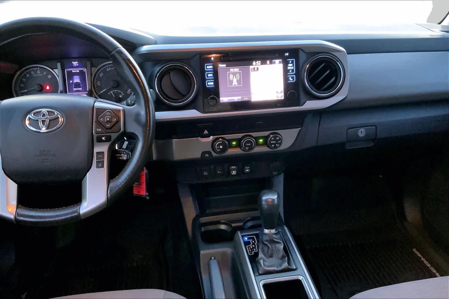 Used 2019 Toyota Tacoma SR5 RWD image 7