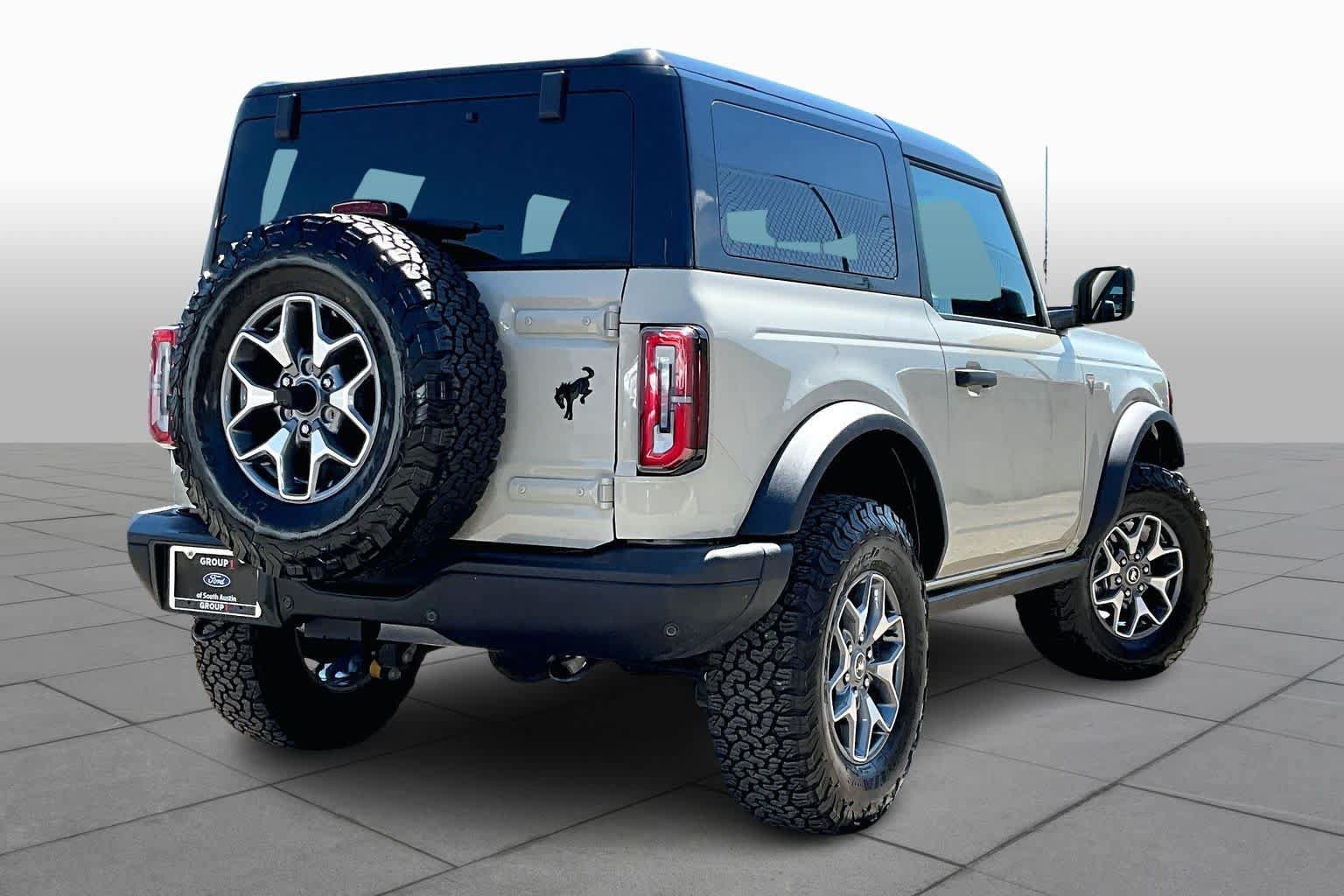 Used 2025 Ford Bronco Badlands AWD/4WD image 9