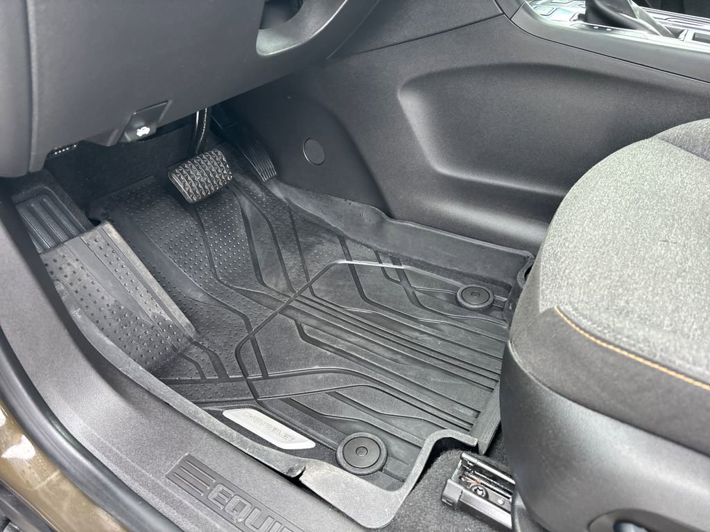 Used 2024 Chevrolet Equinox LT w/ LPO, Floor Liner Package image 27