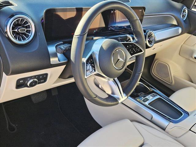 Used 2025 Mercedes-Benz GLB 250 image 10