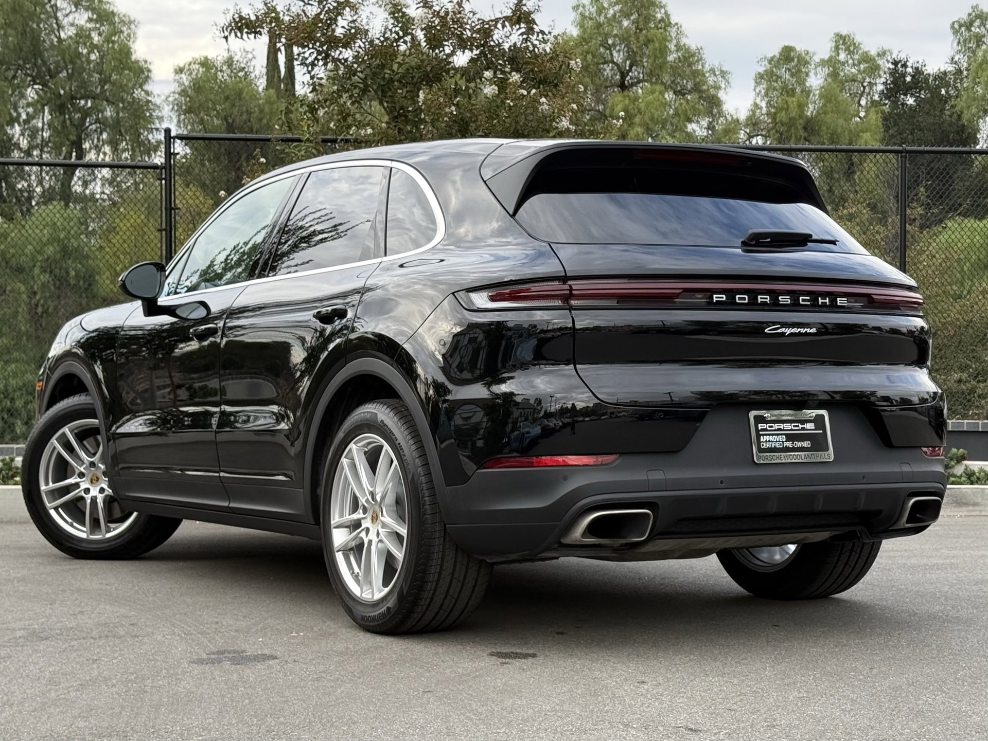 Certified 2024 Porsche Cayenne image 3