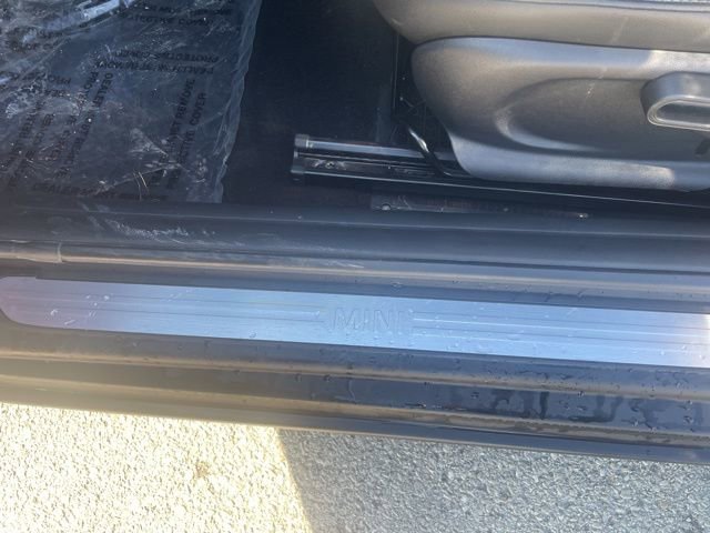 Used 2017 MINI Cooper Convertible image 18