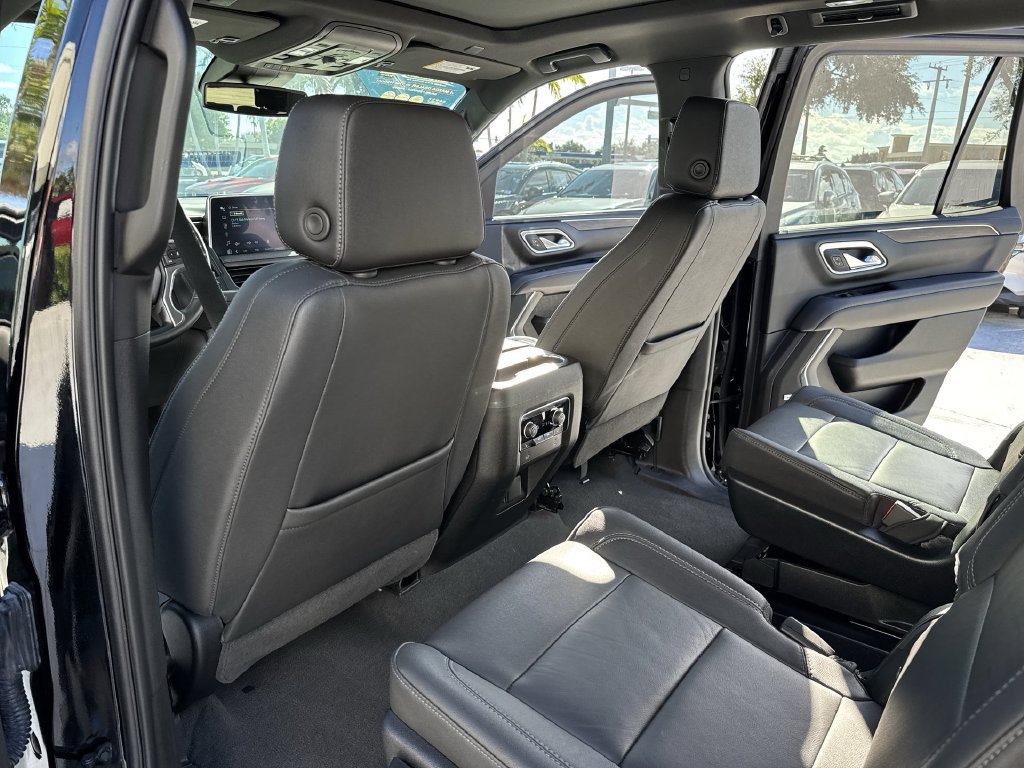 Used 2023 Chevrolet Tahoe Z71 w/ Luxury Package AWD/4WD image 34