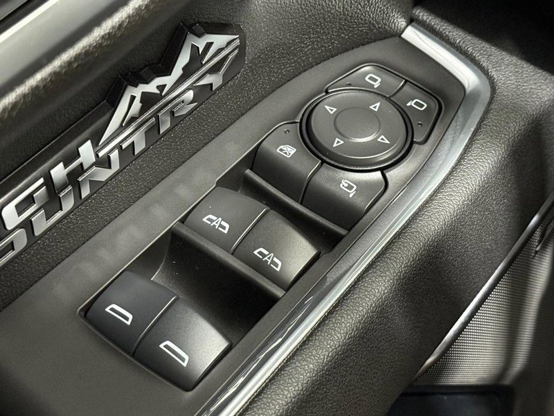 Used 2025 Chevrolet Silverado 1500 High Country w/ Midnight Edition image 20