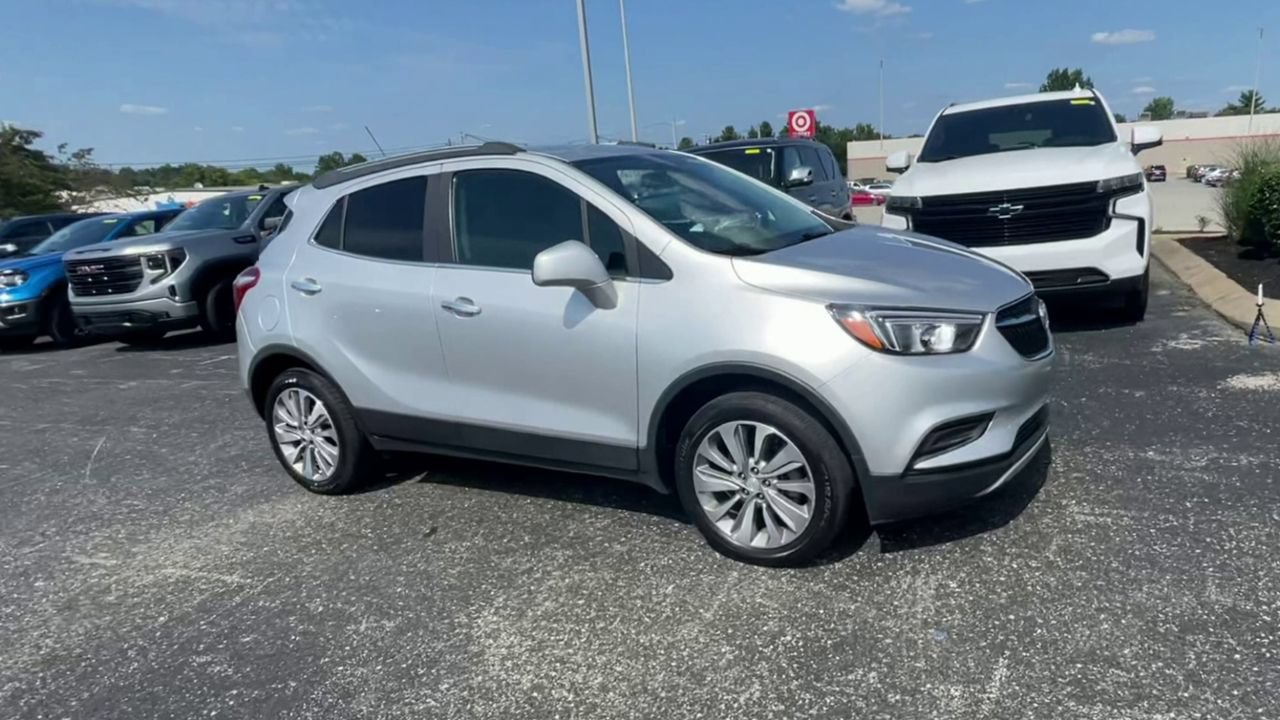 Used 2020 Buick Encore Preferred w/ Safety Package FWD image 3