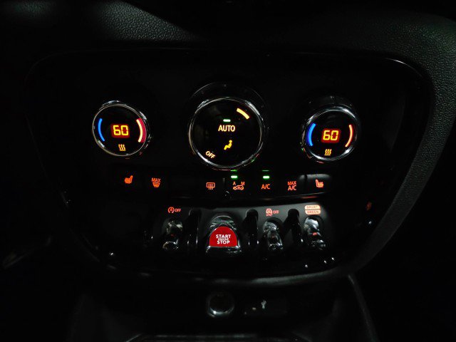 Used 2020 MINI Cooper Clubman S image 26