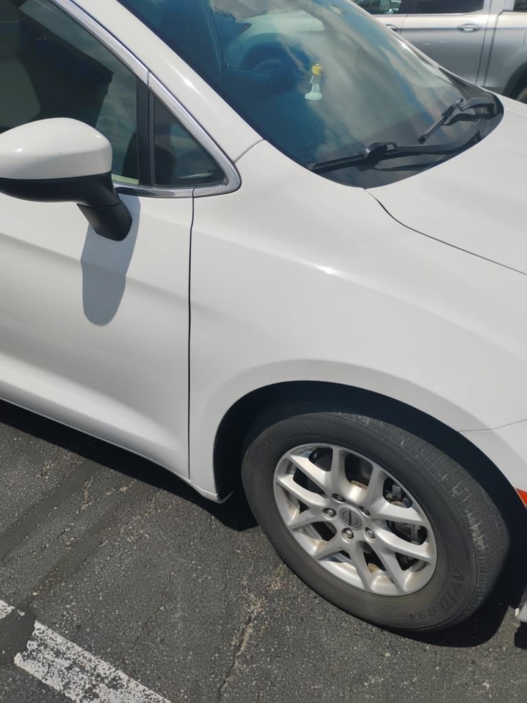 Used 2021 Chrysler Voyager Lxi FWD image 10