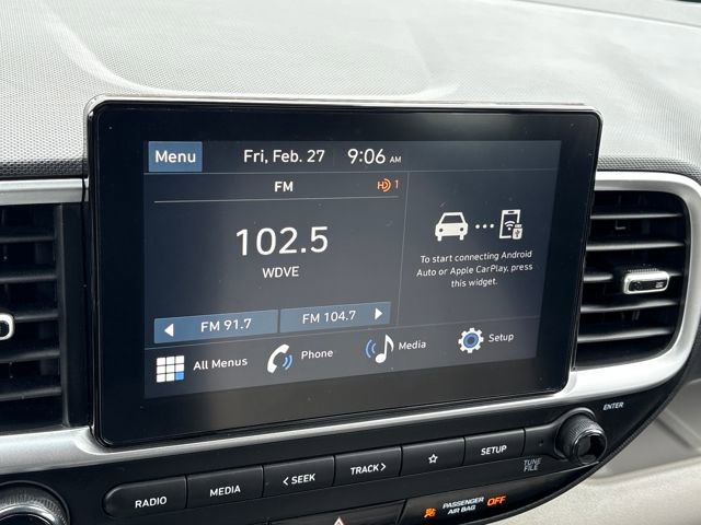 Used 2025 Hyundai Venue SEL image 14