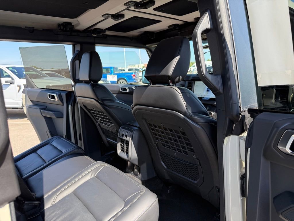 New 2025 Ford Bronco Badlands image 18