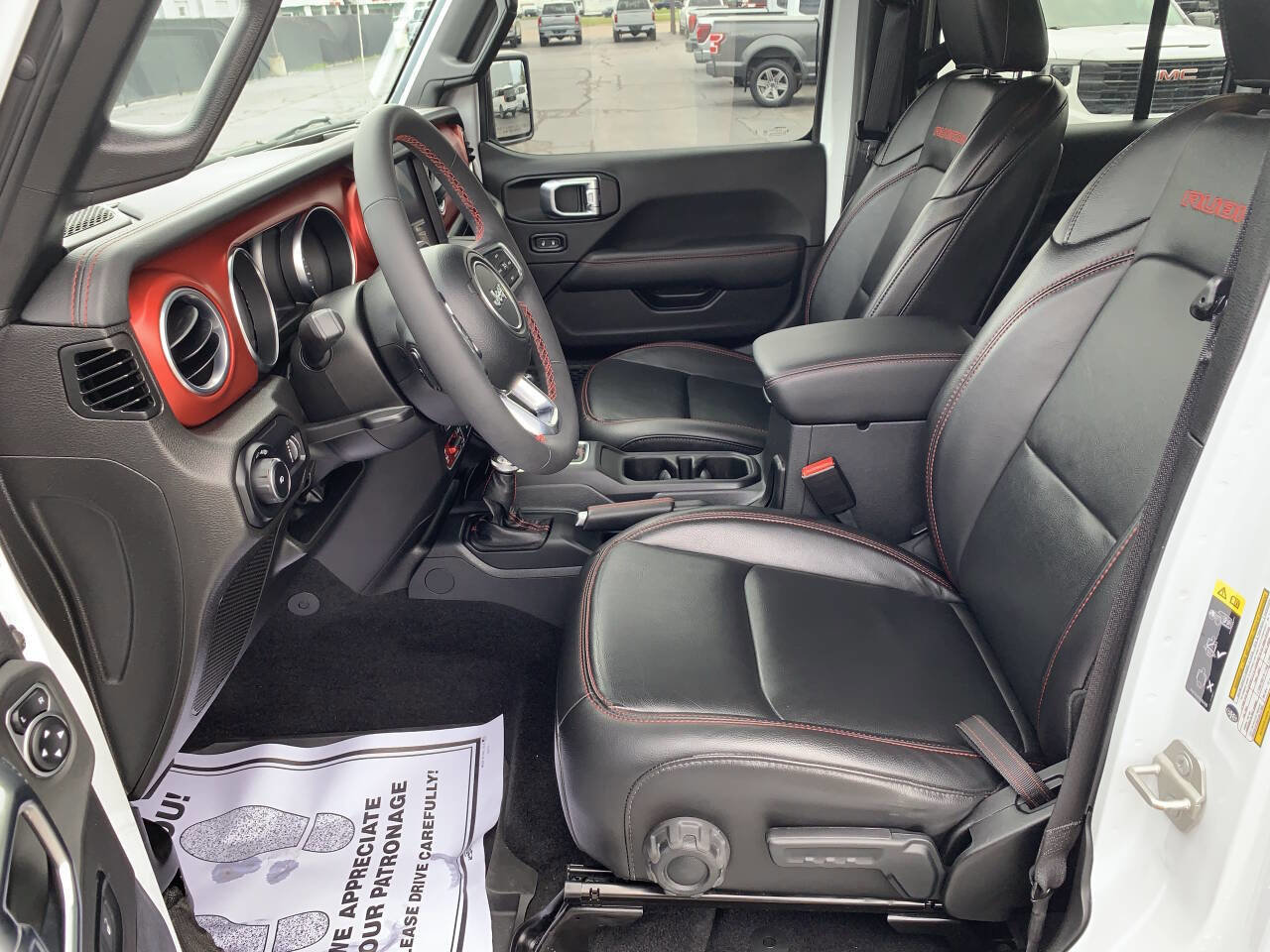 Used 2023 Jeep Wrangler Unlimited Rubicon w/ Dual Top Group AWD/4WD image 9