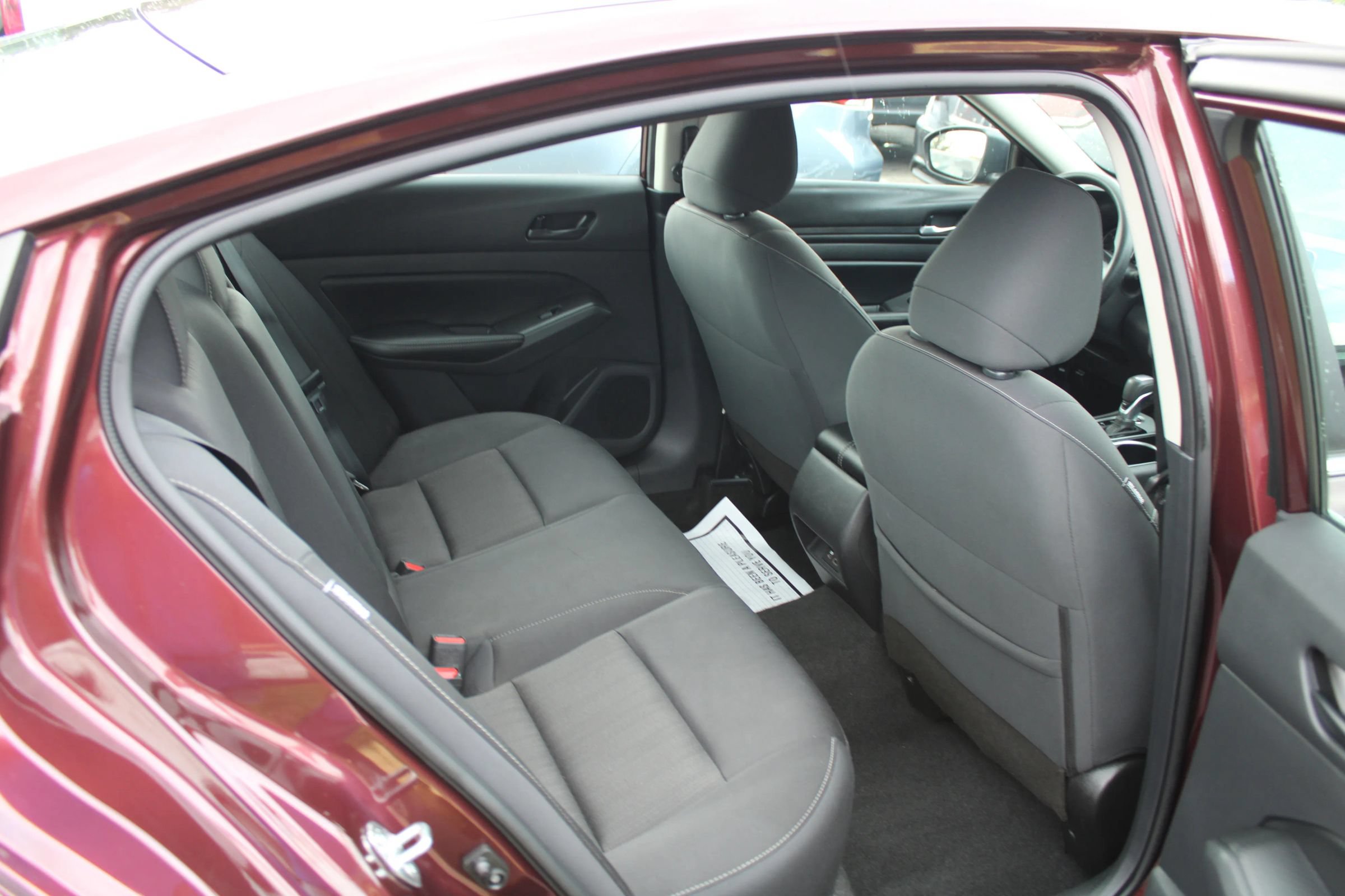 Used 2024 Nissan Altima 2.5 SV FWD image 22