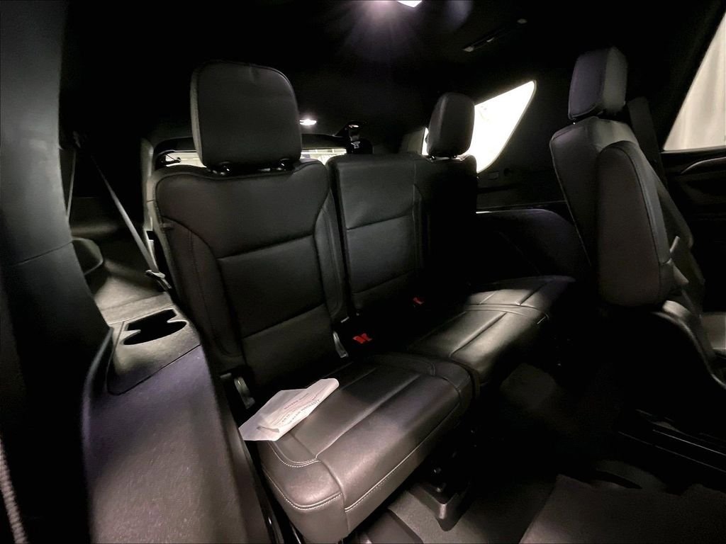 Used 2023 Chevrolet Tahoe LT w/ LT Signature Plus Package AWD/4WD image 17
