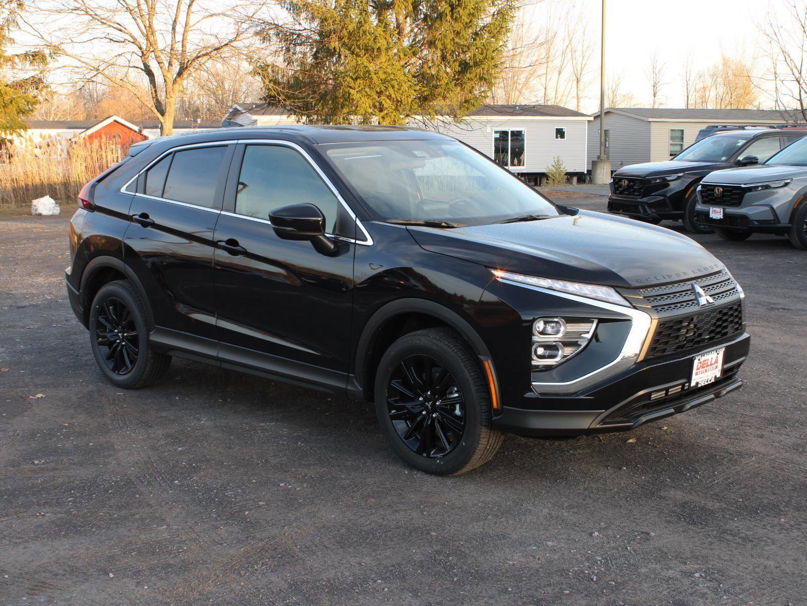 New 2026 Mitsubishi Eclipse Cross LE image 3