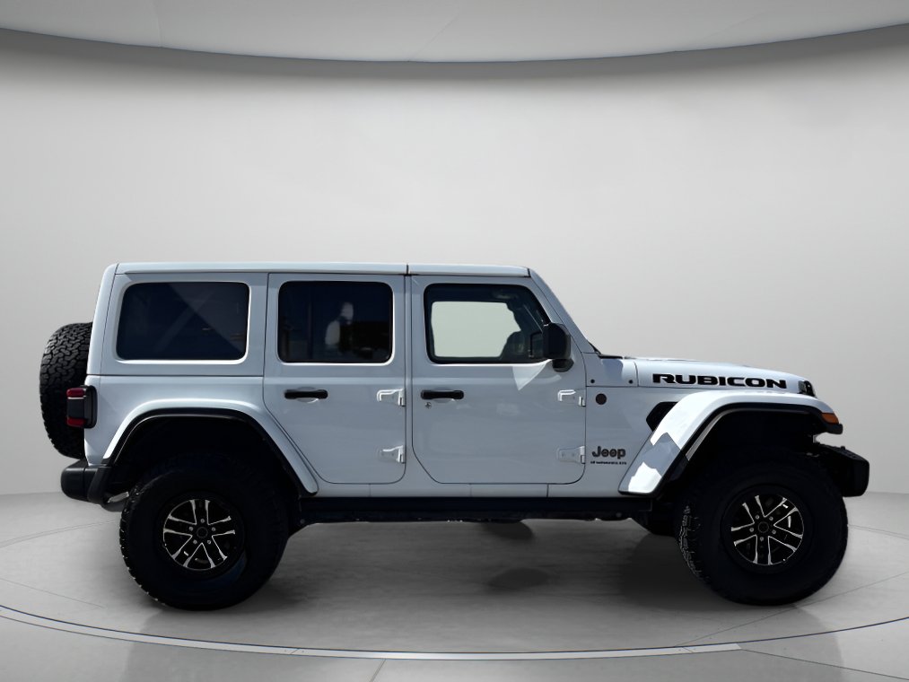 Used 2025 Jeep Wrangler Unlimited Rubicon image 2