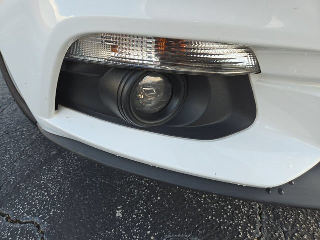 Used 2016 Ford Mustang Premium RWD image 26