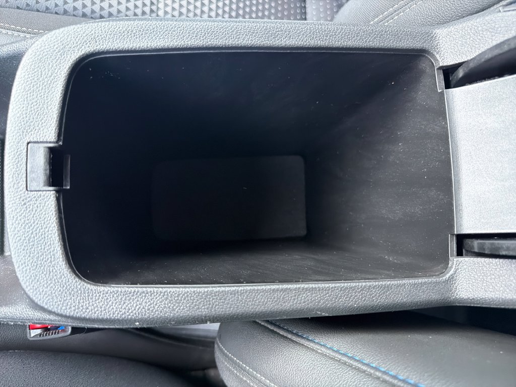 Used 2025 Chevrolet Trax LT FWD image 18