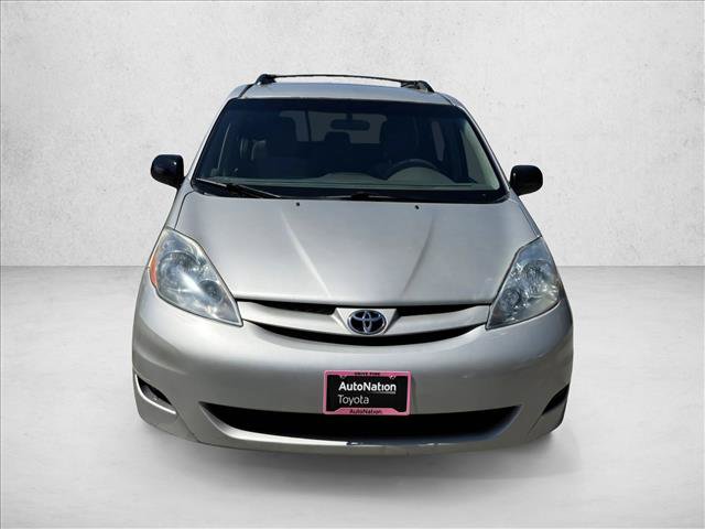 Used 2007 Toyota Sienna LE FWD image 2