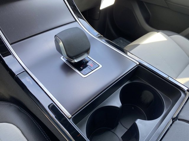 New 2026 Land Rover Range Rover Velar Dynamic SE image 15