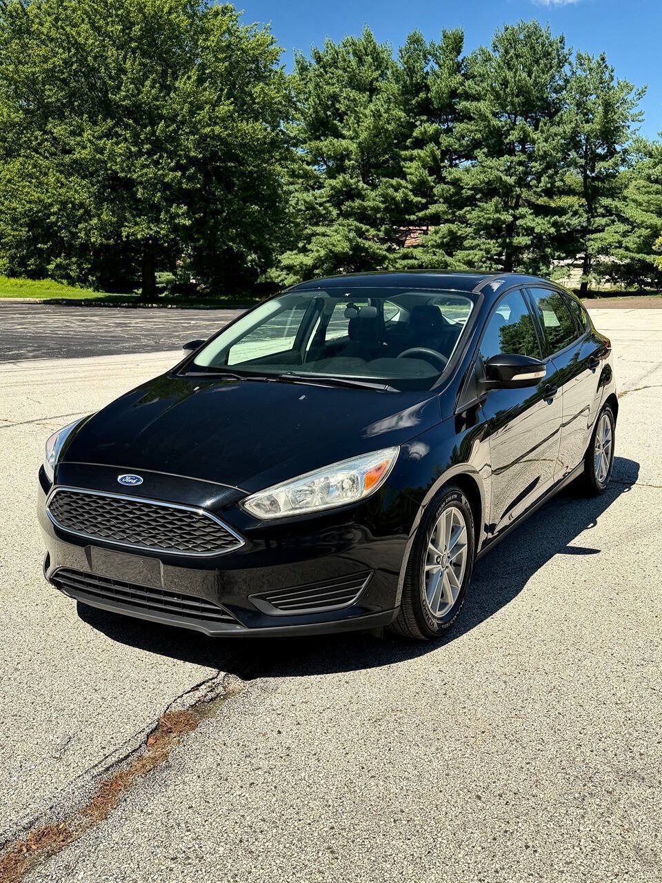 Used 2017 Ford Focus SE FWD image 1