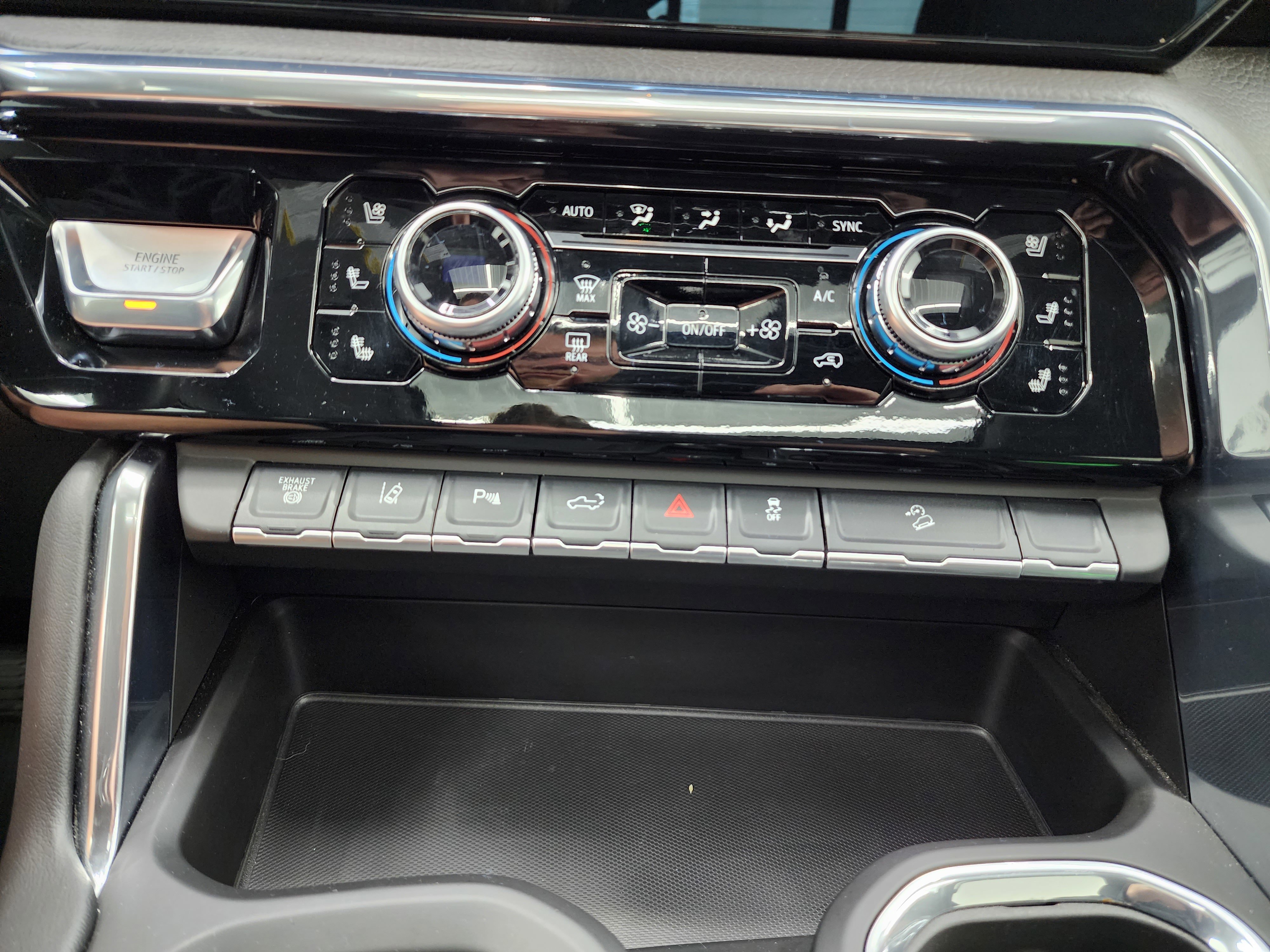 Used 2024 GMC Sierra 2500 Denali w/ Denali Reserve Package image 57