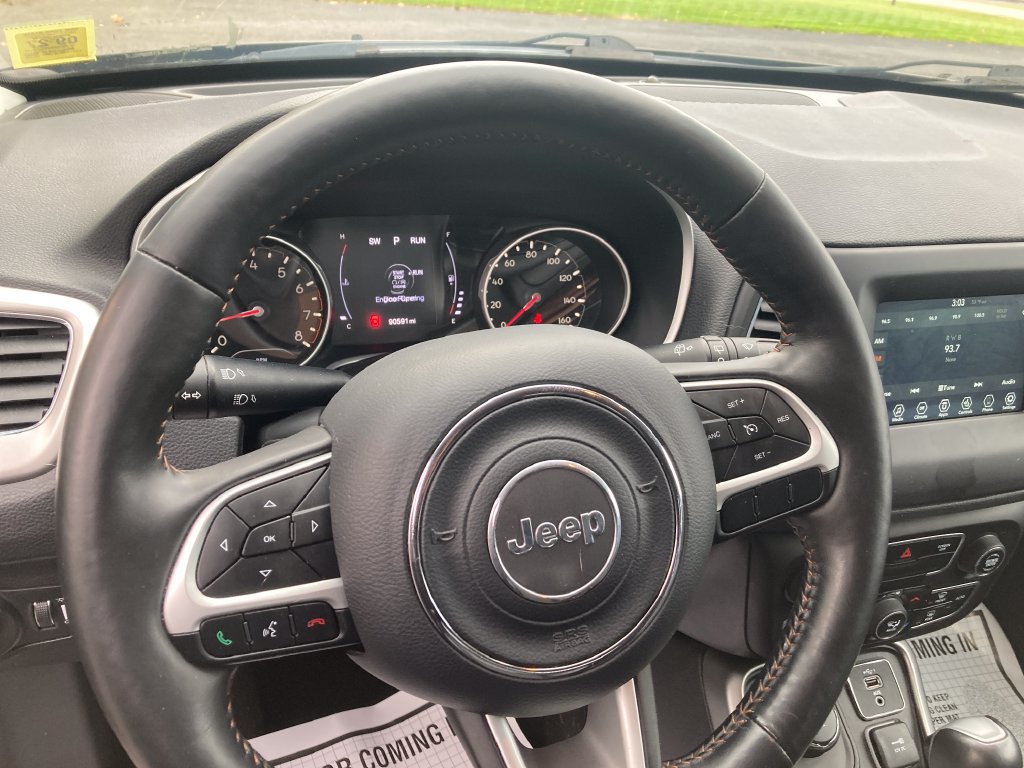 Used 2019 Jeep Compass Latitude w/ Cold Weather Group AWD/4WD image 18