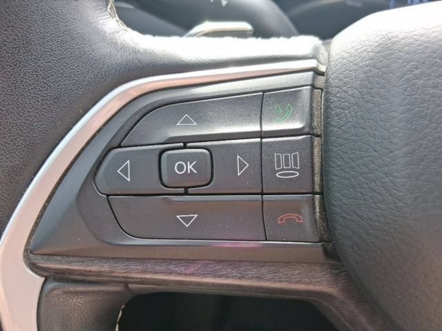 Used 2021 Jeep Grand Cherokee L Limited AWD/4WD image 19