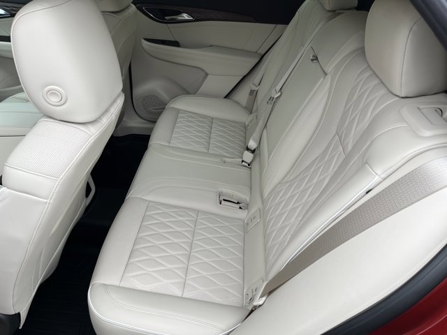 Used 2023 Buick Envision Avenir image 13