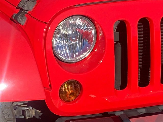 Used 2013 Jeep Wrangler Unlimited Sahara image 4