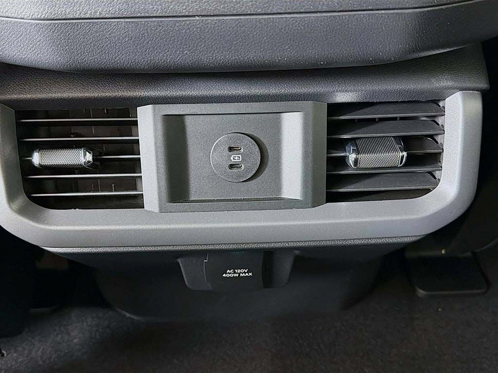 New 2025 Ford F150 XLT w/ Equipment Group 302A MID AWD/4WD image 39