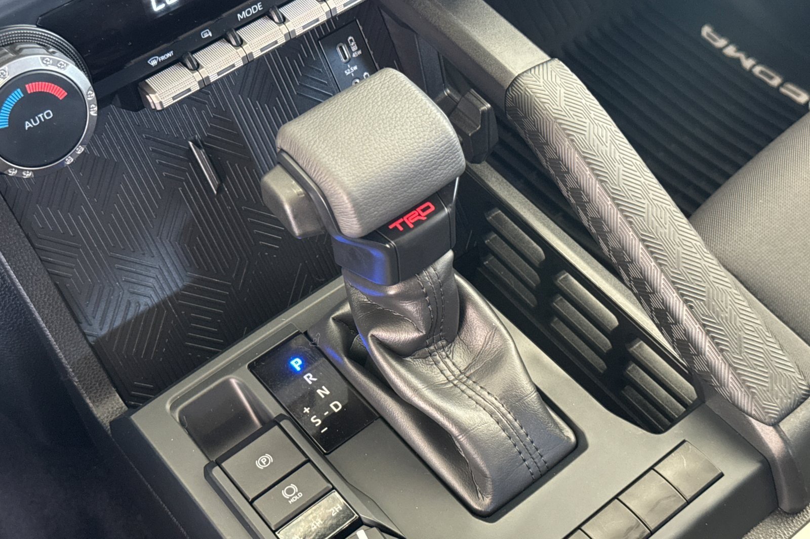 Certified 2025 Toyota Tacoma TRD Sport AWD/4WD image 19