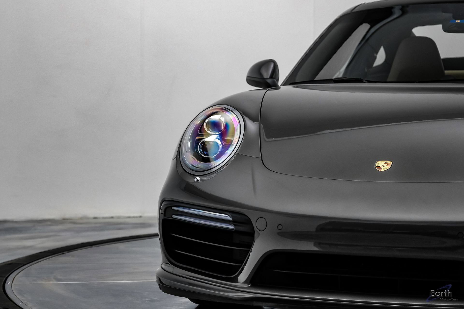 Used 2017 Porsche 911 Turbo image 28