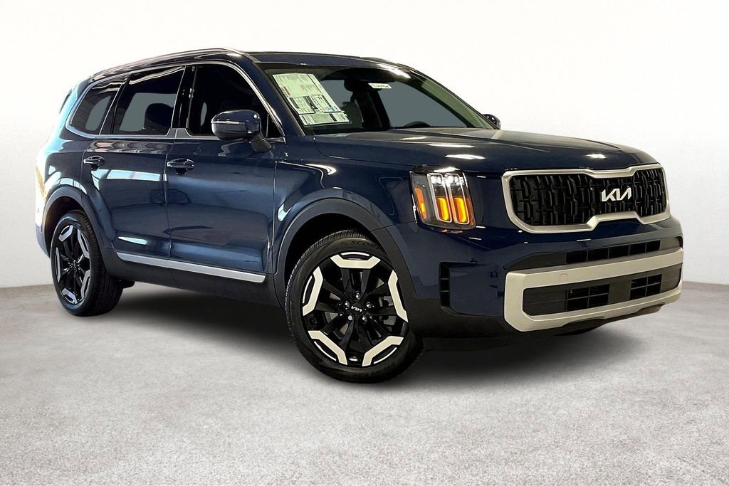 New 2025 Kia Telluride EX w/ EX Captain's Chair Package